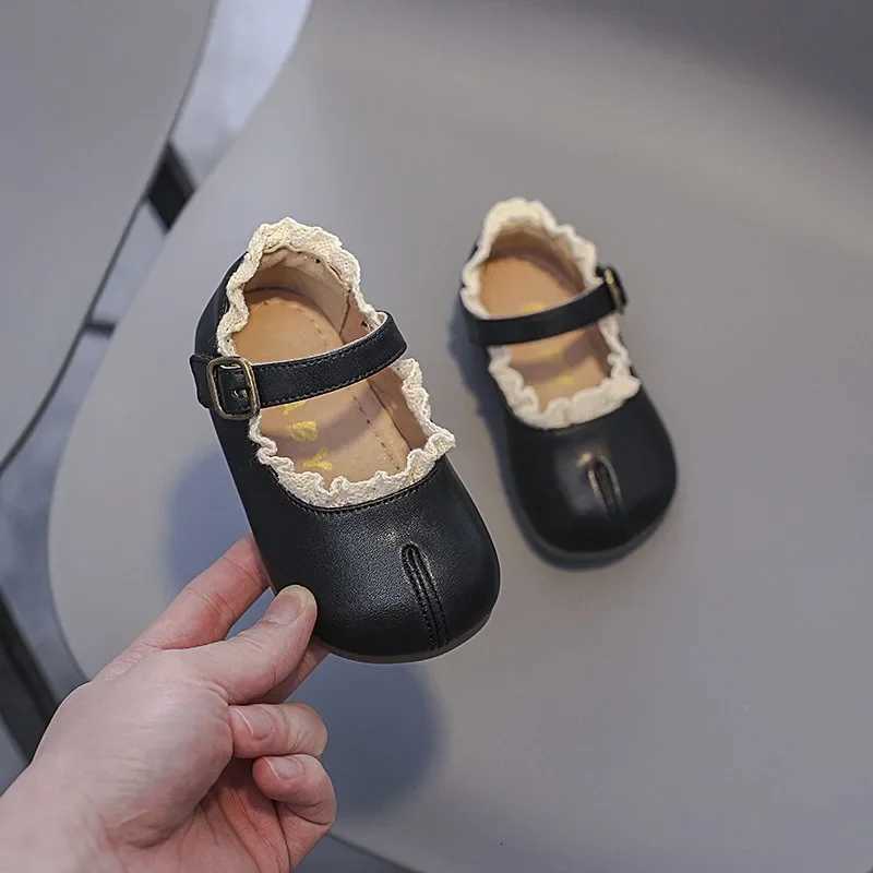 Spring Autumn Baby Girls Leather Shoes Children Lace Party Princess Shoes Nonslip Soft Sole Toddler Kids Lightweight ShoesT251101