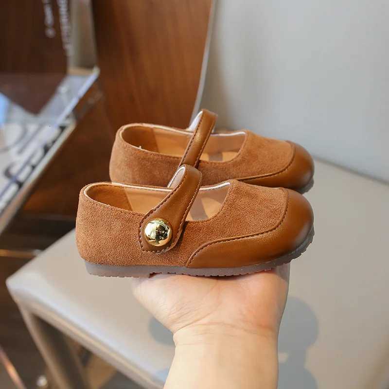 Girls Boken Shoes New Shallow Mouth Round Toe Mary Jane Shoes Childrens Fashionable Flat Bottomed Princess Leather ShoesT251101