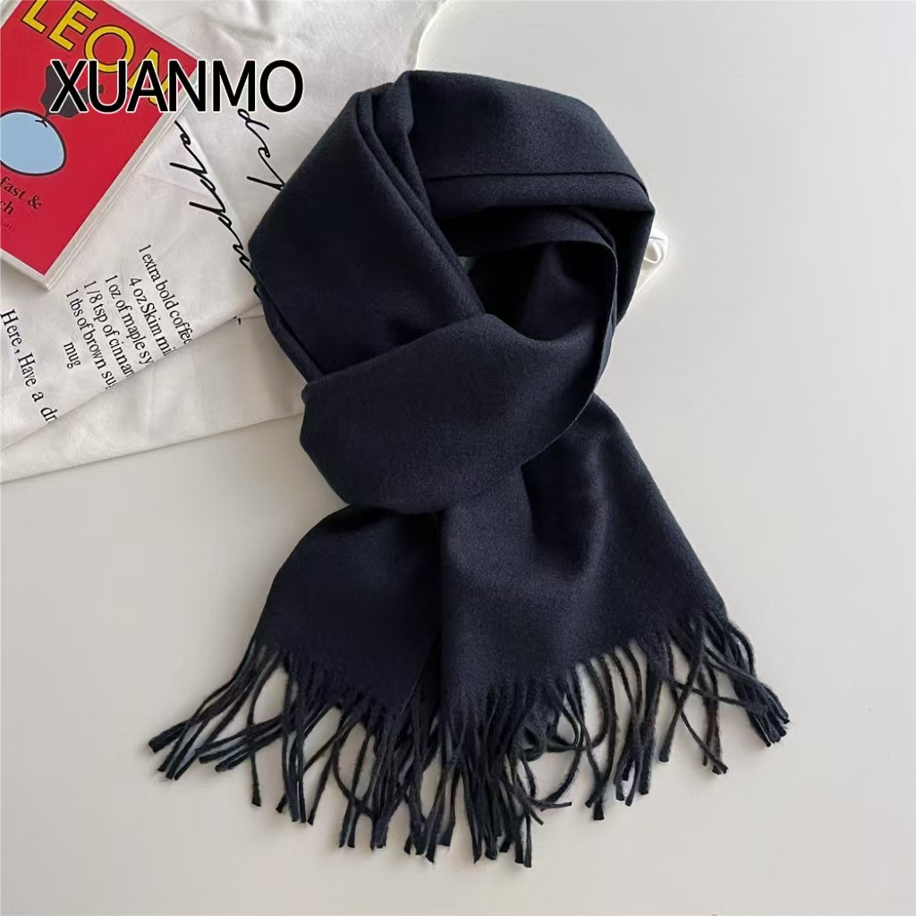 H1234 A relaxed, Korean-style, multi-functional pure cashmere warm shawl.
