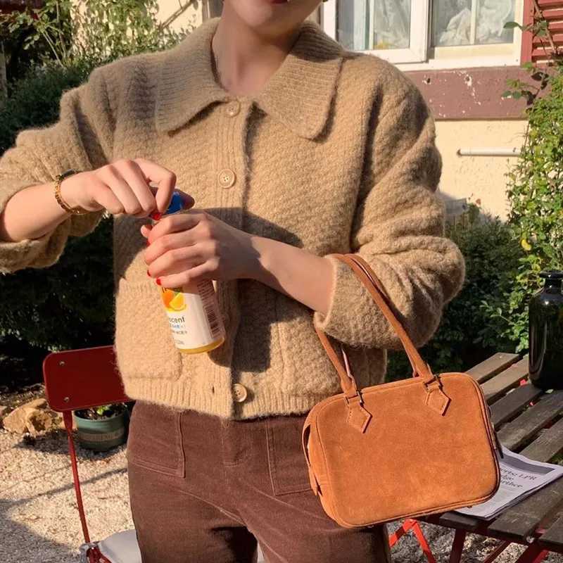 Fashion Lapel with Pockets Sweater Jacket for Women Autumn New Loose Fit Outerwear Button Long Sleeve Knitwear Cardigan TopT251101