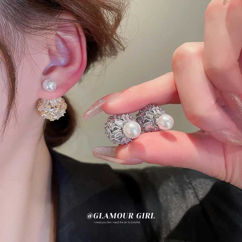 Electroplated silver needle zirconia ball European and American light luxury fashion Atwo wearing personalized earrings Y250401