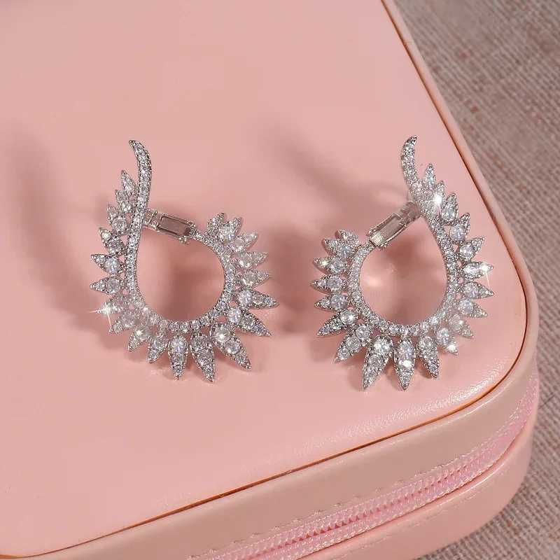 Korean New Design Fashion Jewelry Luxury Cubic Zirconia Earrings Elegant Women Shining Party Engagement Wedding Earrings Y250401