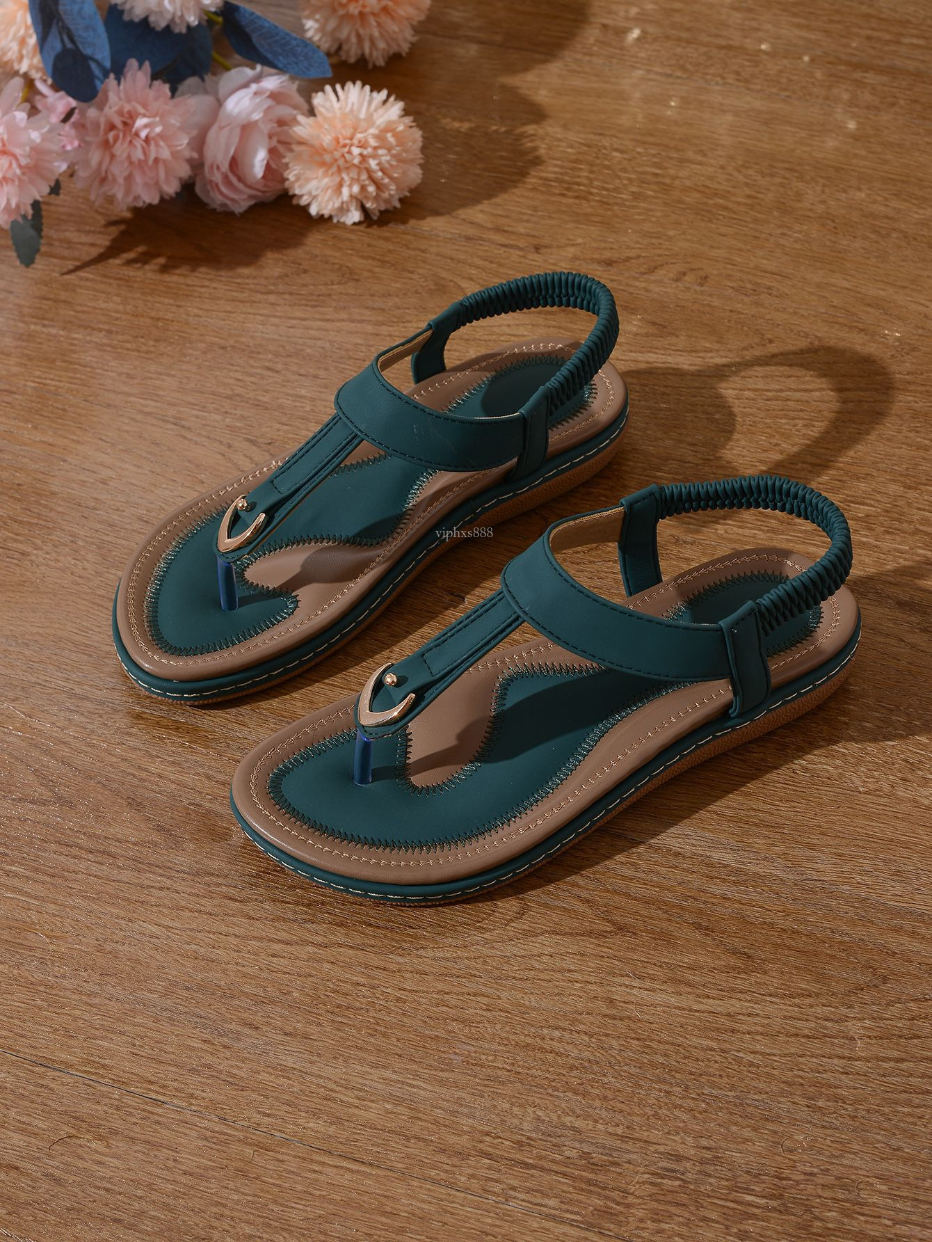 2025S New Designer Sandals With Free Shipping Roman Women's Flat Bottomed Clip On Beach Shoes Soft Soled Oversized Sandals, New Bohemian Sandals