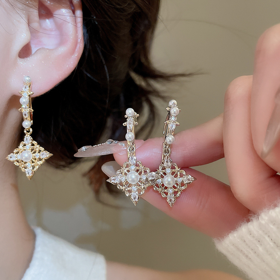 18K Real Gold Plated Zircon Rhombus Pearl Vintage Luxury High-end Niche Earrings for Women - view 4