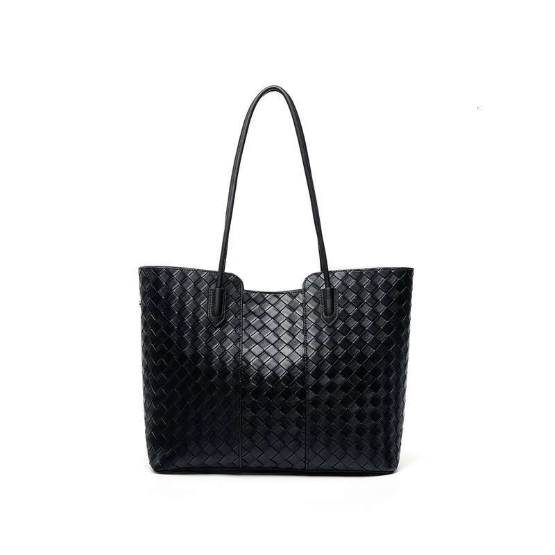 Luxury Bag Designer Commuter High-end Large Capacity Women's Leather Fashion Underarm One Shoulder Handheld Woven Bag