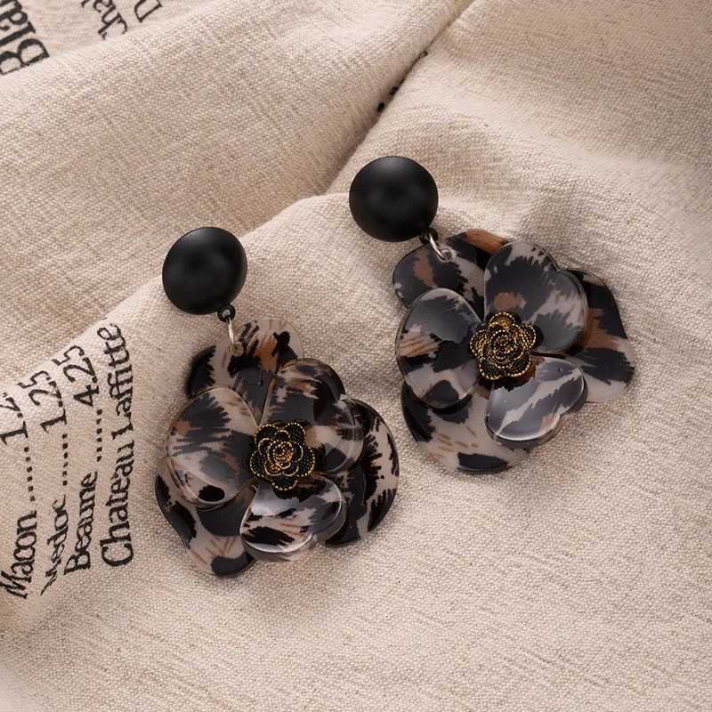 Light Luxury Retro Exaggerated Leopard Print Large Flower Dangle Earrings For Women Fashion Elegant Jewelry Party Gifts Y250401