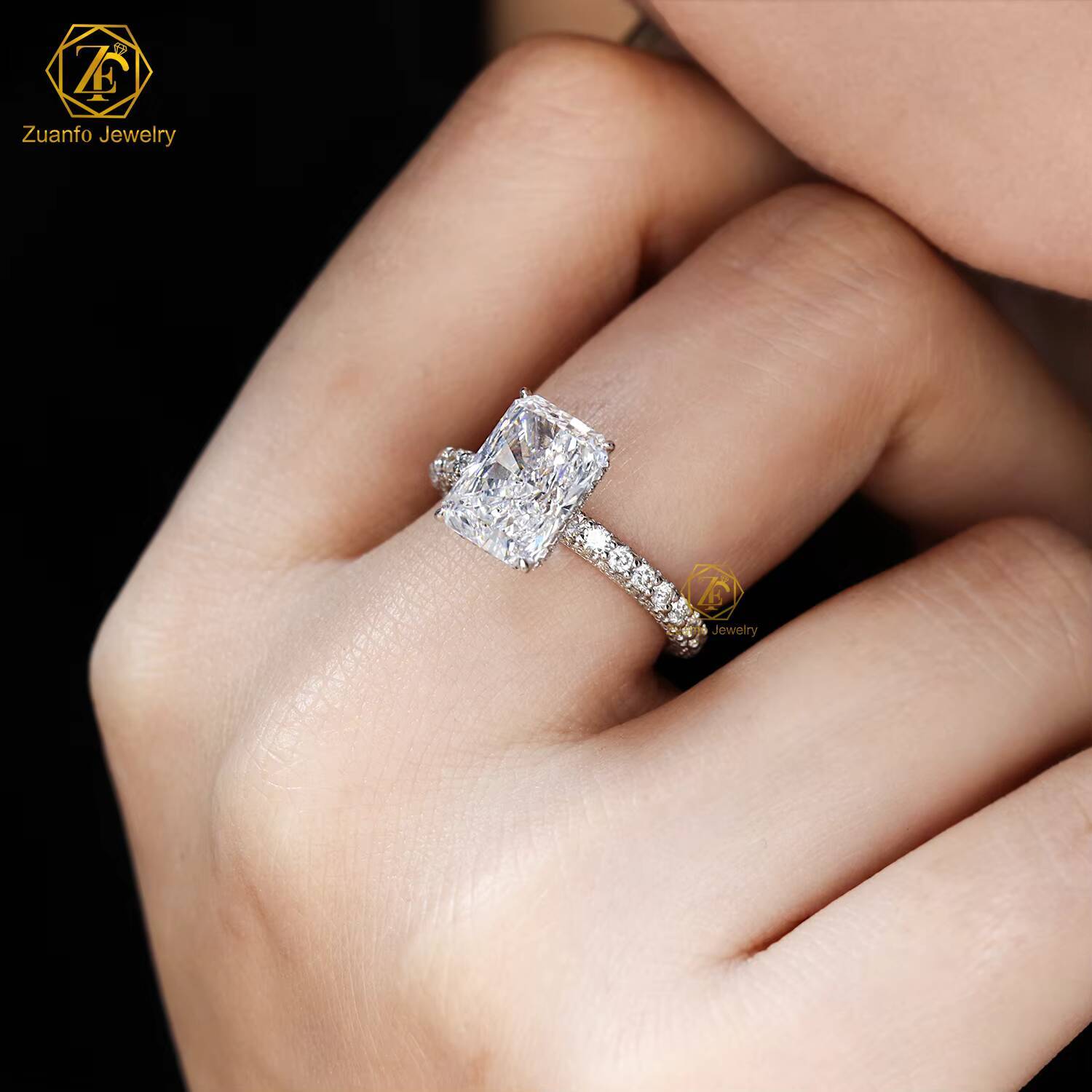 Unisex Customizable 1CT5CT Radiant Cut Lab Grown Diamond Rings 10K14K18K Solid Gold Wedding Bands IGI Certified Diamonds