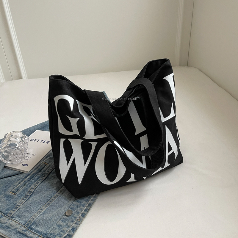 New Free Shipping Designer Bag Thai Gentle Woman Tot Mommy Canvas 2025 New Letter Printed Simple Shoulder Bag Trendy