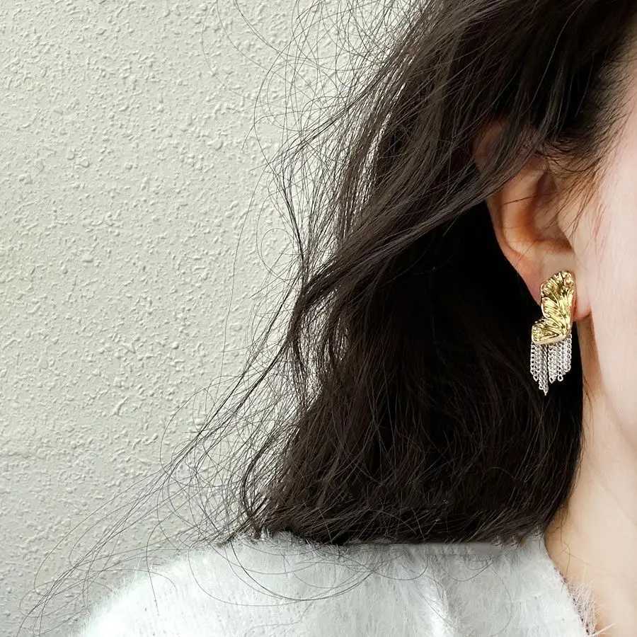 Light Luxury Elegant Retro Gold Color Butterfly Irregular Tassel Dangle Earrings For Women Fashion Elegant Metal Jewelry Party Y250401