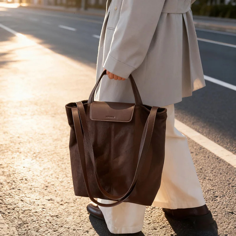 Fashion Matte Vintage Shoulder Bag Small Simple Crossbody Bucket Bag for Women Comfortable and Versatile Texture Storage Bags 251030