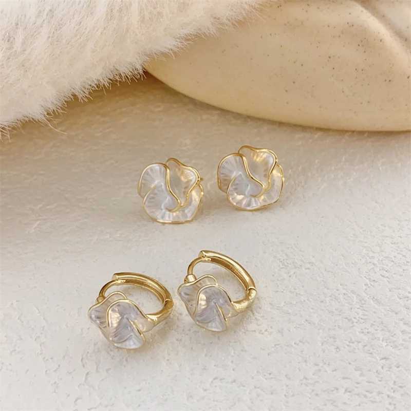 Elegant Camellia Earrings Luxurious Fashion High Temperature Unique Texture Design Womens Flower Earrings Y250401