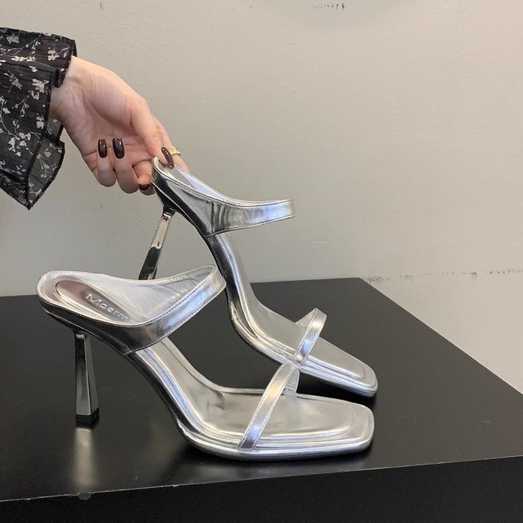 Slippers with fine heels free Shipping Designer Slipper Square sandals One word with cool slippers Women wearing high heels sandals outside 2025 hot