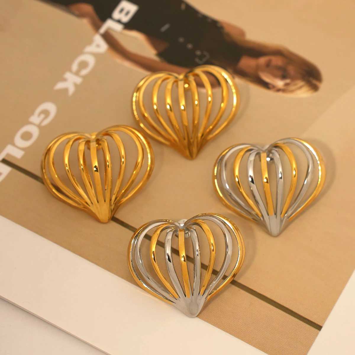 Uself 316L stainless steel geometric pattern sees through my heart earrings to prevent allergies 18K PVD coating texture declaration jewelry Y250401