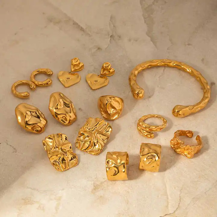 Uworld Stainless Steel Earrings 18K Gold Color Plated Irregular Square Hammer Heart Earrings Sets Women anillos mujer 251031