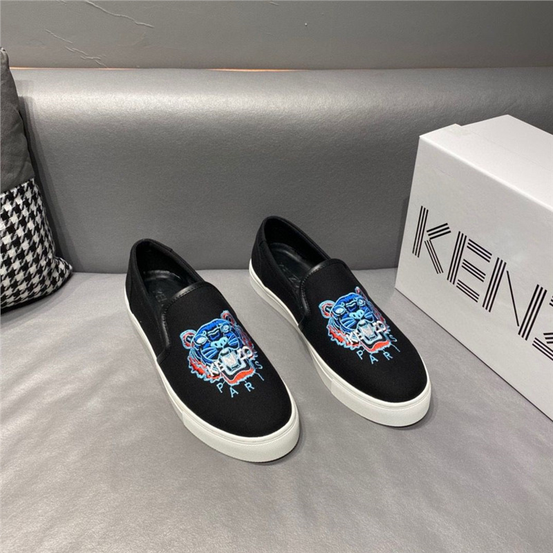 Designer Shoes 2025 New European Men's Shoes Men's Tiger Head Board Shoes Fashion And Versatile Casual Embroidery Summer Breathable Le Fu Sh