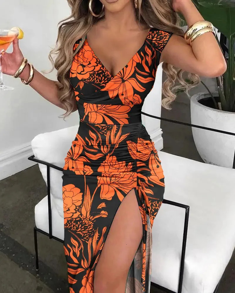 Fashionable and sexy summer sleeveless floral dress Midi dress womens high seam deep Vneck ultrathin holiday elegant party dress 250324