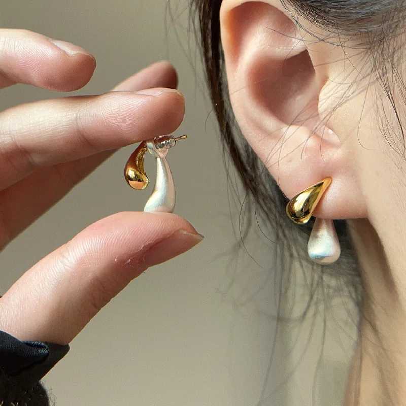 Light Luxury Elegant Gold Color Contrast Drop Metal Stud Earrings For Women Fashion Simple Geometry Jewelry Party Gifts Y250401