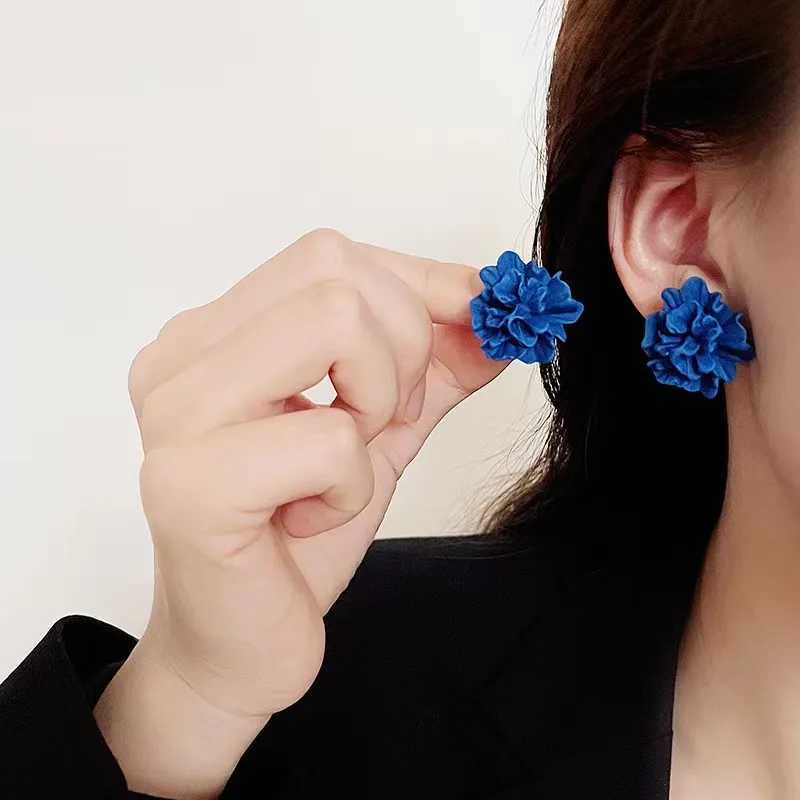 Blue flower stud earrings resin charm Exaggeration temperature cute earrings womens fashion wedding party elegant jewelry Y250401