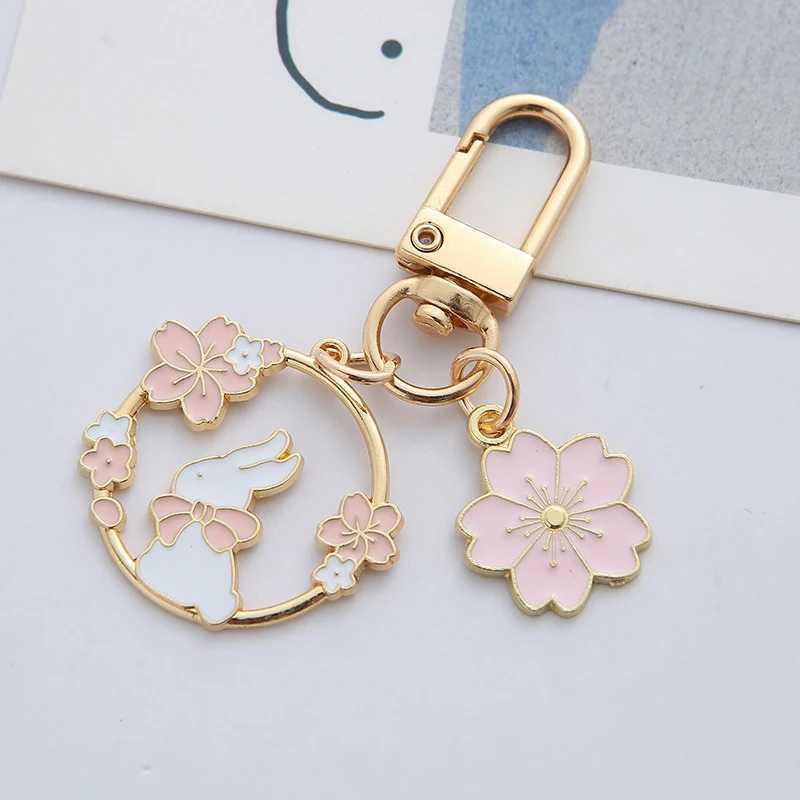 Creative Cute Animal Cat Rabbit Flower Key Chain For Women Girls Colored Enamel Sweet Kitten Gold Keychain Accessories X250402