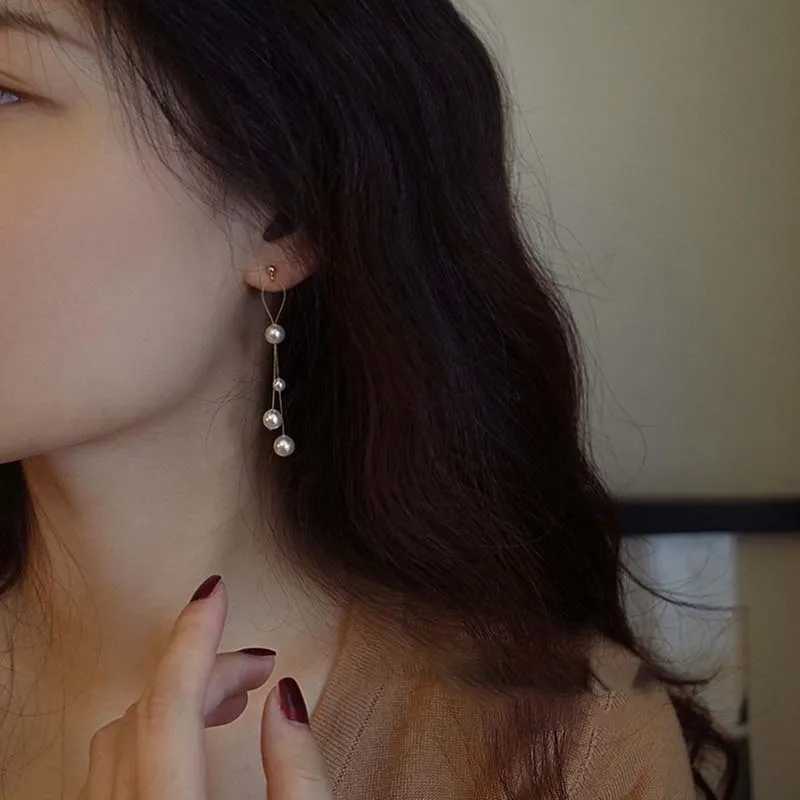 Korean Style Autumn And Winter Simple Long Imitation Pearl Dangle Earrings For Women Fashion Sweet Metal Jewelry Gifts Y250401