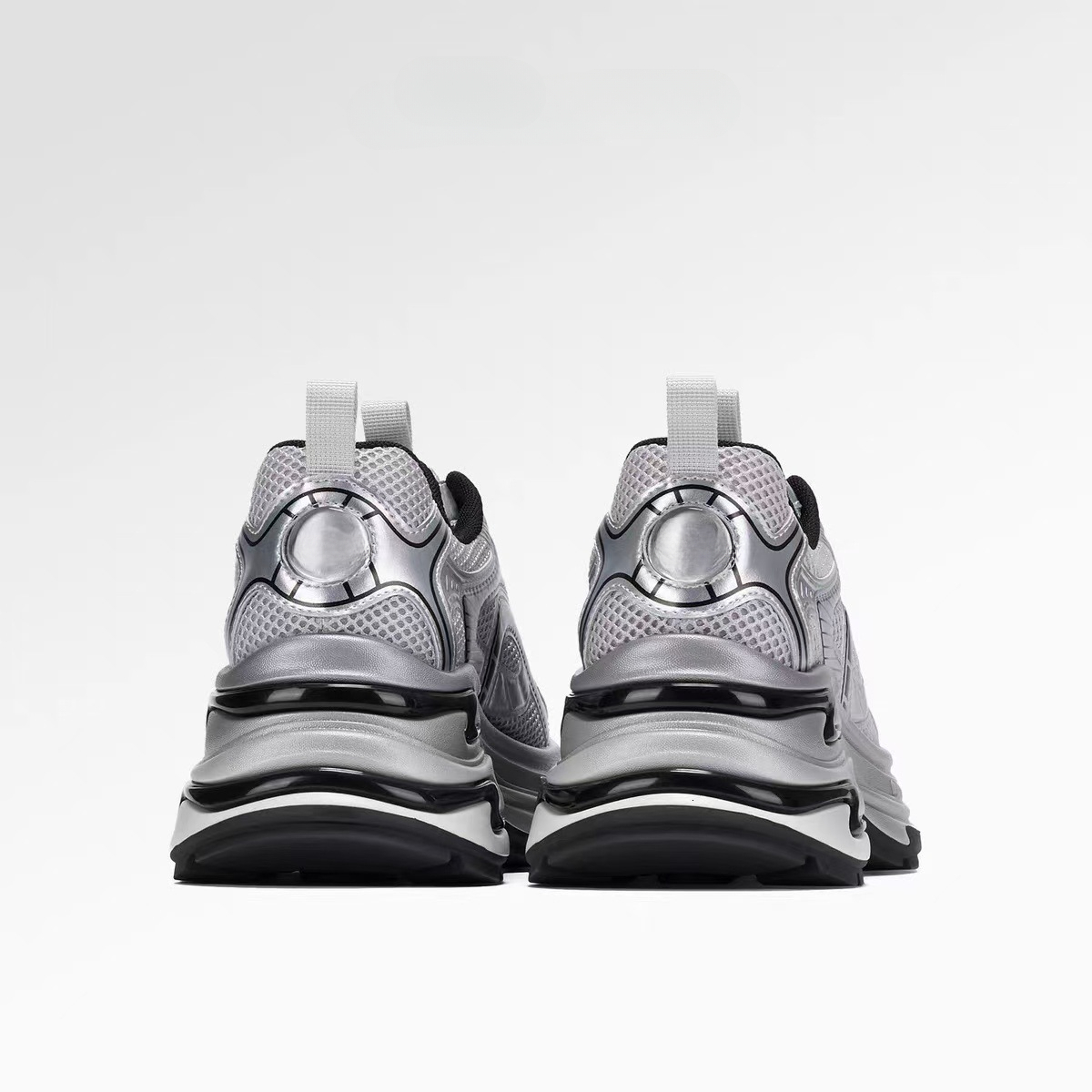 New designer shoes, fashionable thick soled silver sports and casual women's shoes