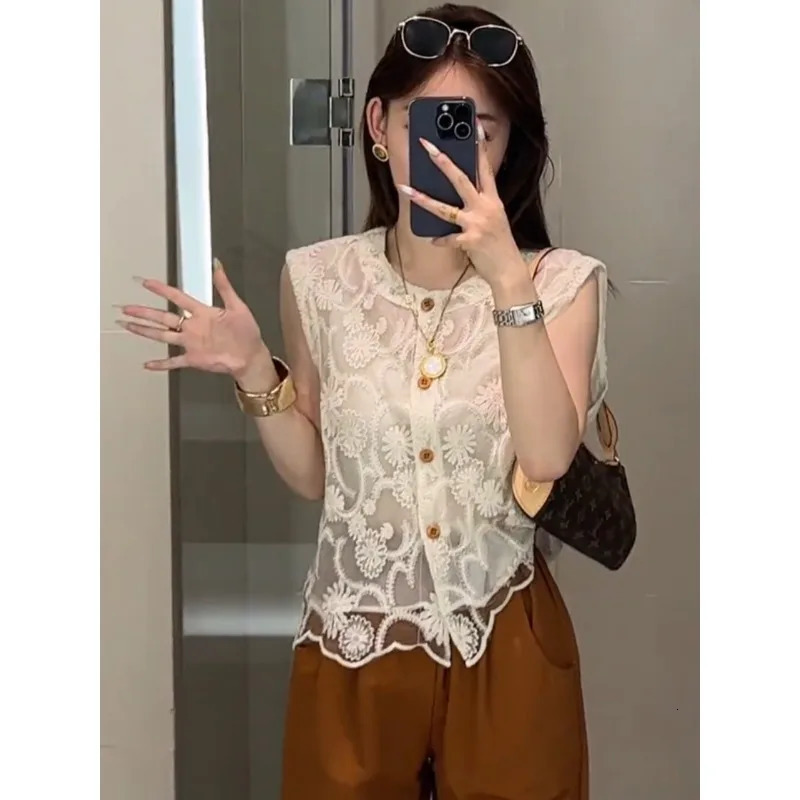 Chinese Style Embroidered Lace Hollow Out Sleeveless Shirt Womens Summer Temperament Versatile Chic Top 250318