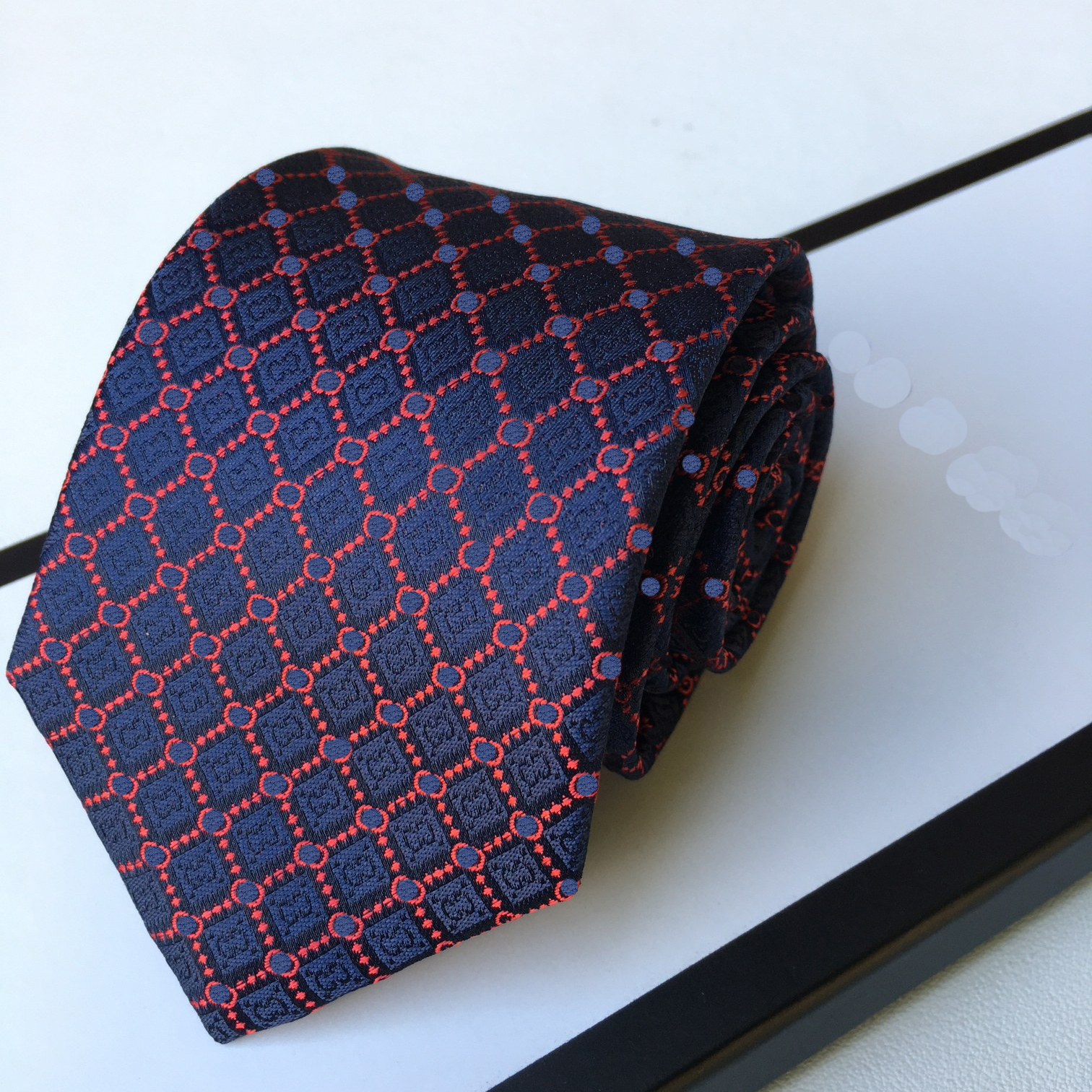 Elegant Business Versatile Tie for Gentlemen - Fashionable Real Silk Luxury Accessories by Prestigious Brand