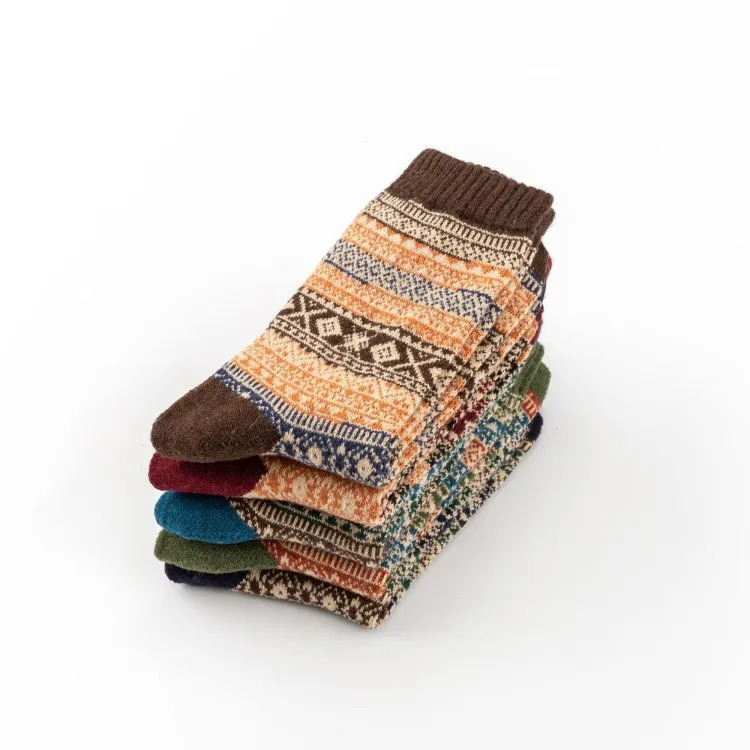 5 Pairs Winter Mens Socks Thicken Sheeps Wool Socks Warm Men Retro Style Colorful Fashion Man Socks For Snow boots 251028
