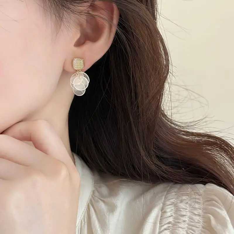 Light Luxury Niche Design Round Resin Tassel Dangle Earrings For Women Fashion Elegant Crystal Metal Jewelry Accessories Gifts Y250401