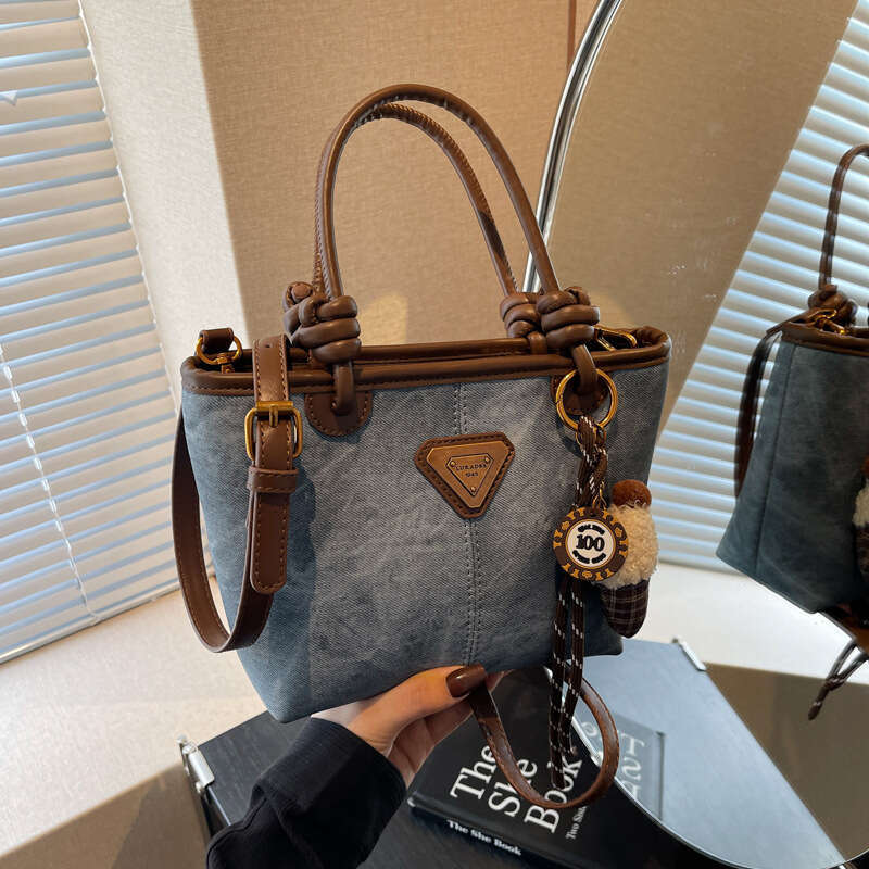 Trendy Versatile Handheld Bucket 2025 New Fashion Casual Shoulder High-end Commuter Crossbody Bag for Women