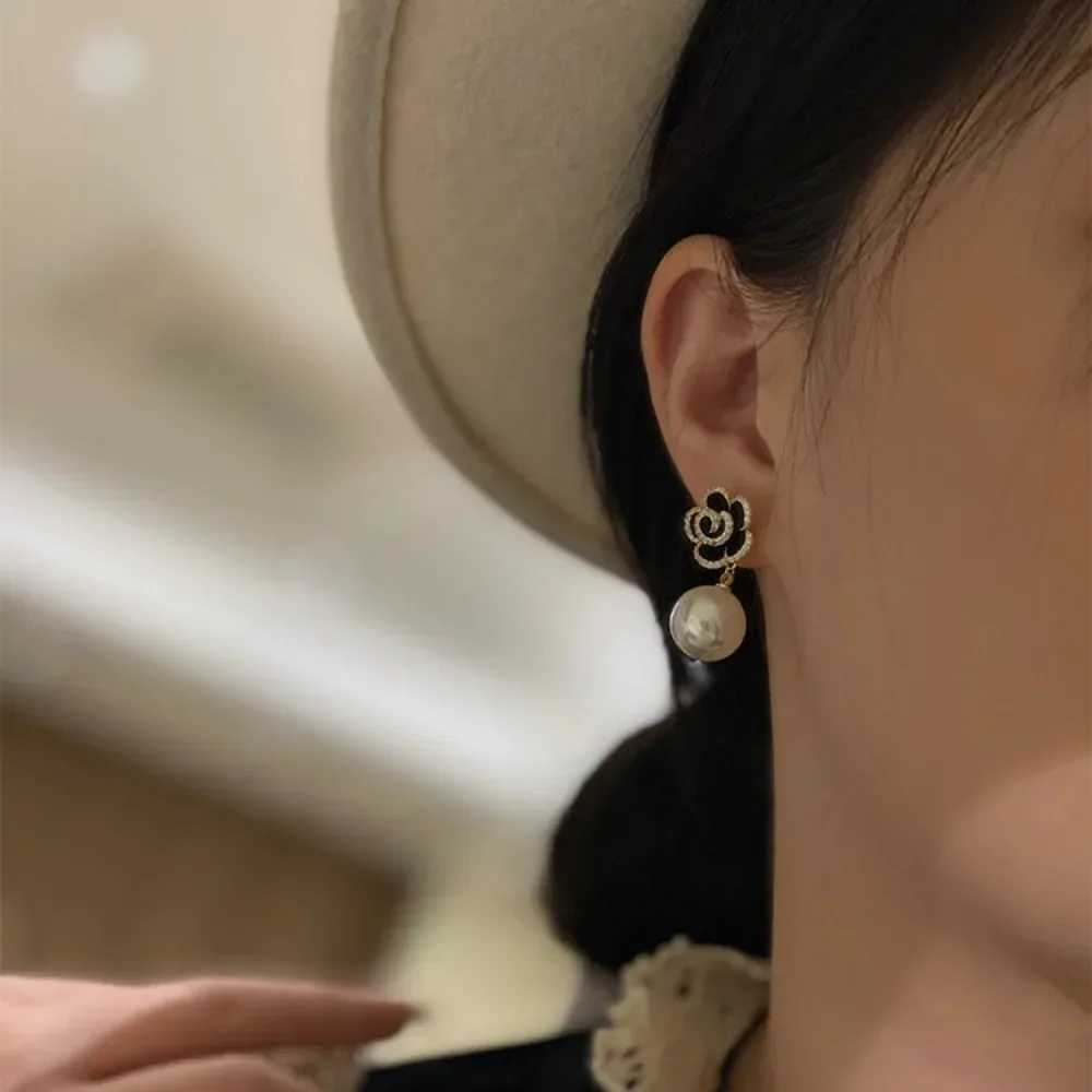 Camellia Pearl Pendant Earrings Womens Luxury Brand Design Party Wedding Jewelry Gift Earrings Fashion Women 2024 Trend Y250401