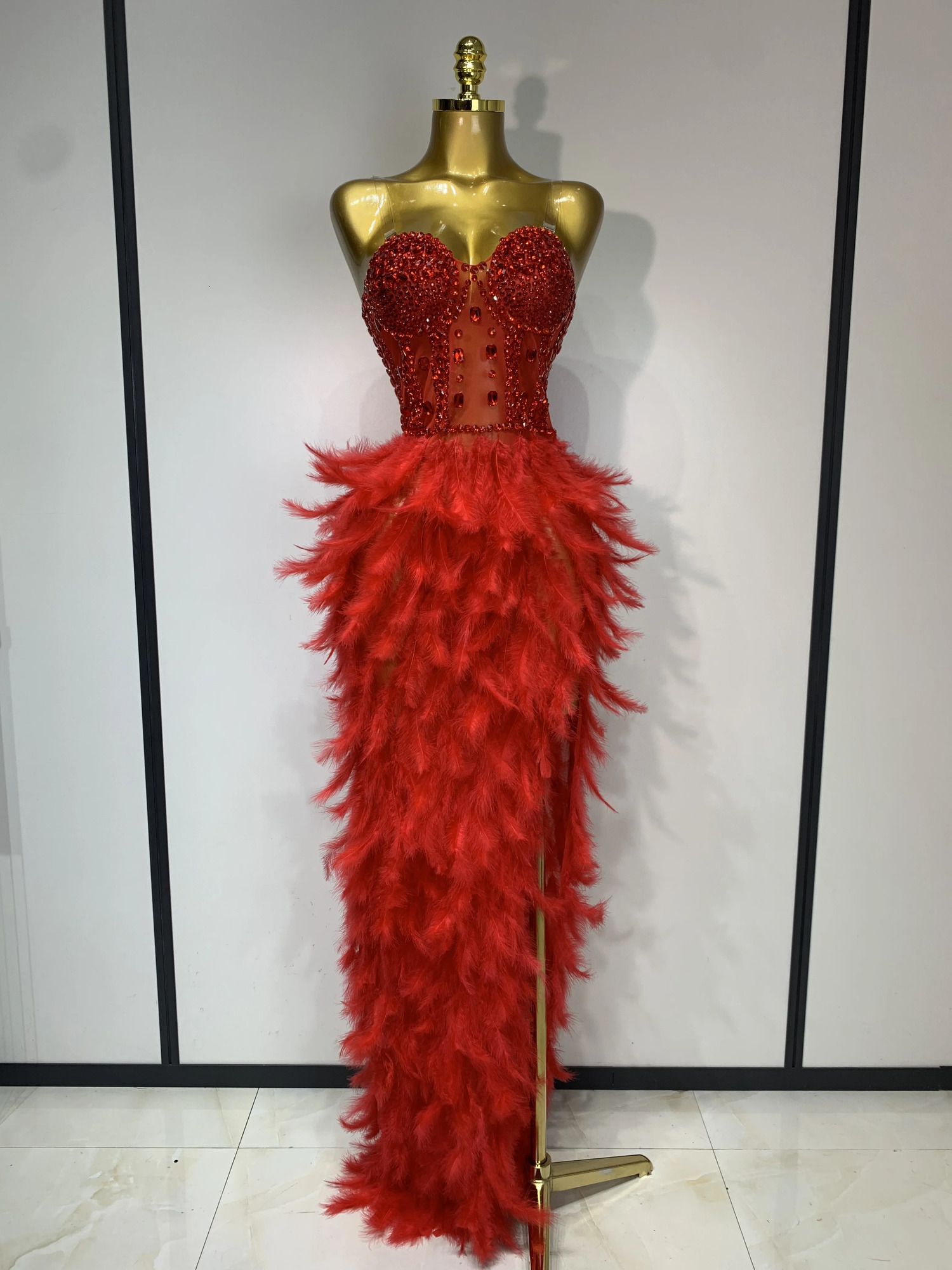 Sparkly Rhinestone Feather Mesh Long Dress Women Sexy Elegant Evening Party Birthday Po Shoot Performance Costume 251028