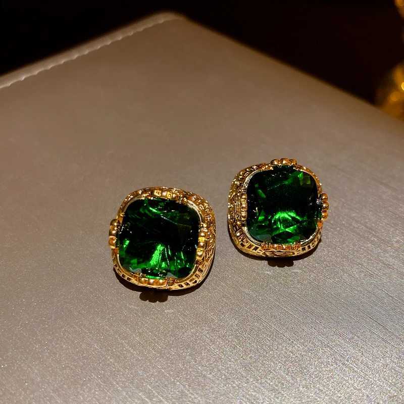 Vintage green zircon crystal earrings womens geometric square stud earrings luxury designer jewelry party and wedding Y250401