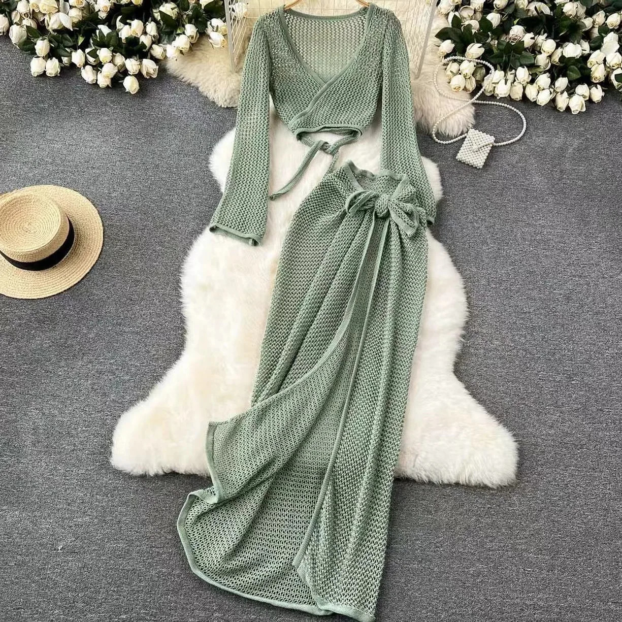 Knitted long sleeved bond onepiece skiing womens beach vacation bikini covering sun bath see through sunscreen smoke 250324Z