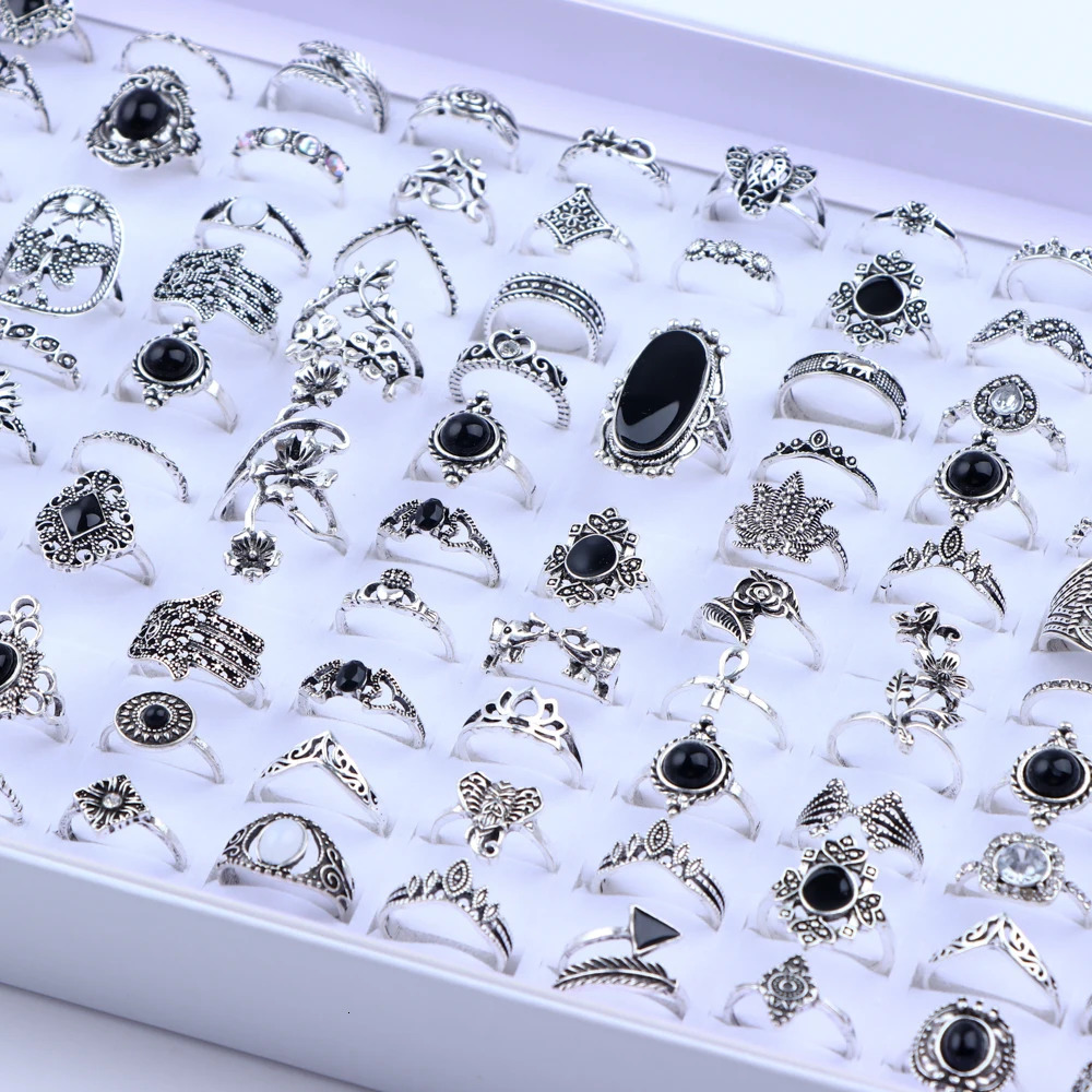 10203050100PcsLot Retro Punk Bohemian Rhinestone Carve Rings For Women Mix Style Jewelry Party Gifts Accessories Wholesale 251031