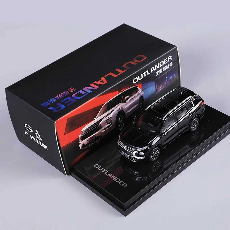 On sale 1 64 Outlander black/white alloy model car Z250402