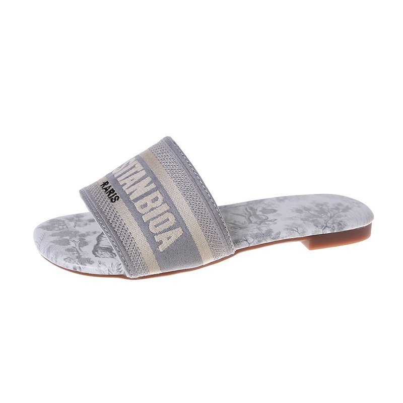 Free shipping 2025 designer Slippers for womans flat sandals fashion lady slider embroidery summer Slides woman shoes