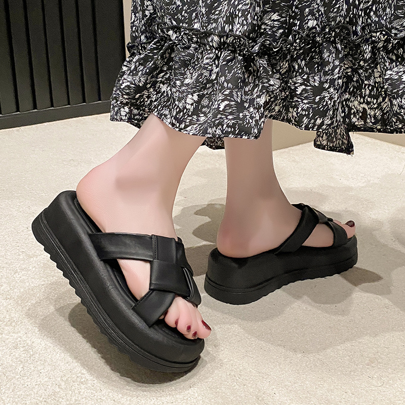 free Shipping Thick base height increase Designer Slippers One word slippers Wearing sandals outside Small casual beach sandals