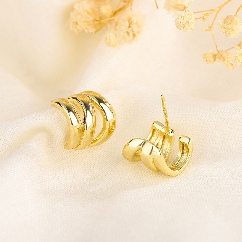 Chic Vintage-Inspired 925 Silver Studs Featuring Sparkling Crystals and White Zircons Ideal for Bridesmaids