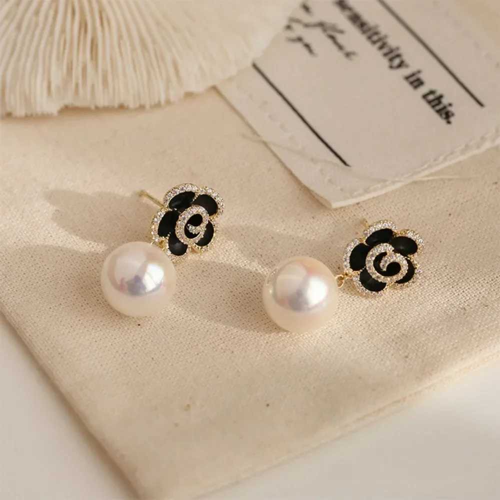 Camellia Pearl Pendant Earrings Womens Luxury Brand Design Party Wedding Jewelry Gift Earrings Fashion Women 2024 Trend Y250401