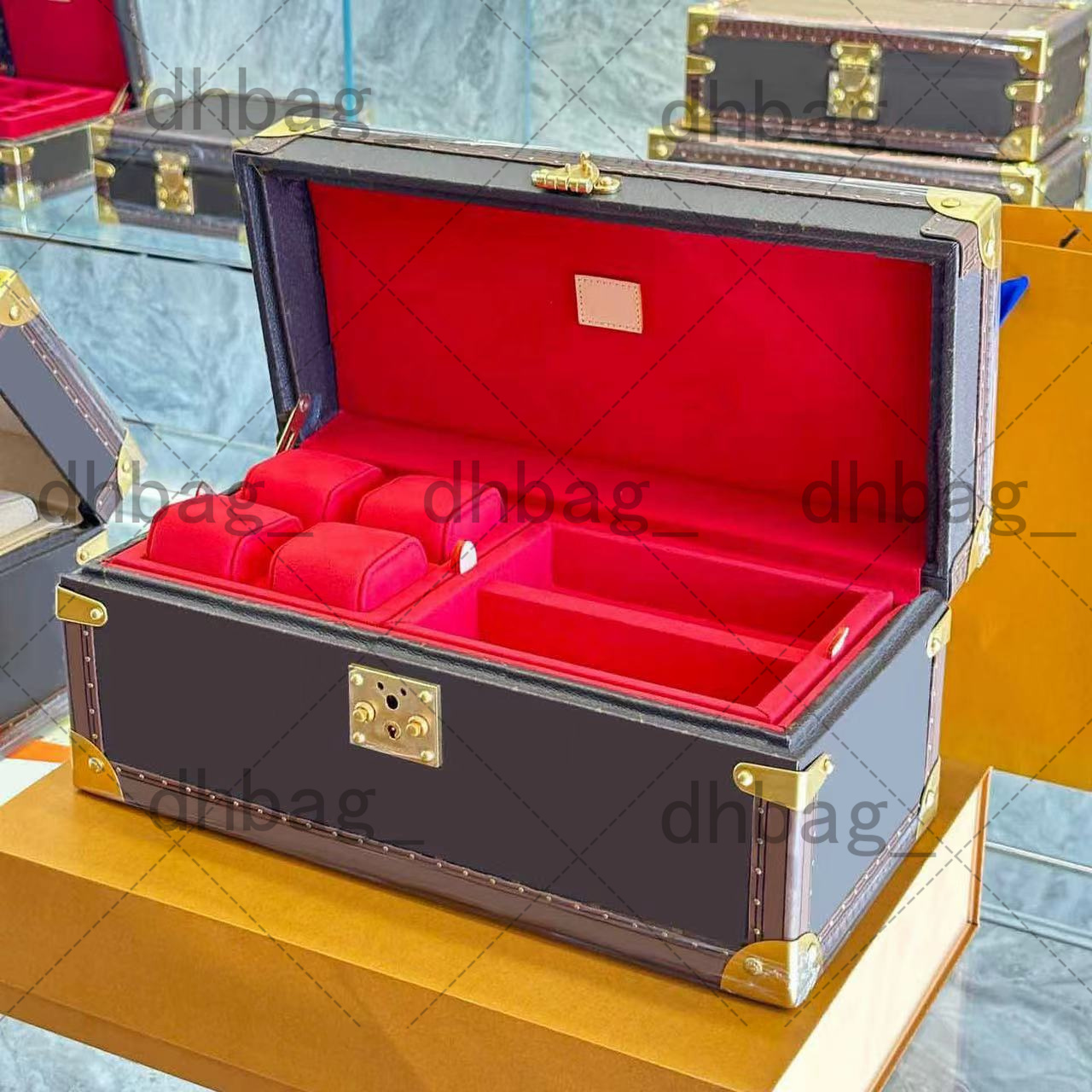 Cosmetic case Jewelry Box Coffret Polyvalent Designer Bags Volt Leather Watch Box 8 Mens Watch Organizer Jewelry storage boxes fashion womens Rings Tray CASES