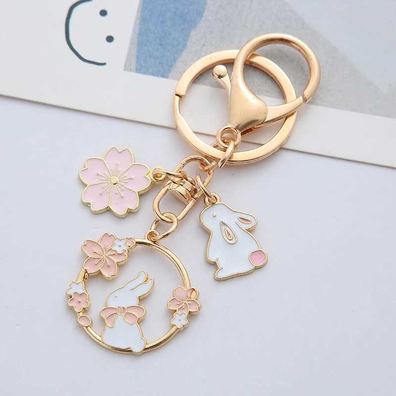 Creative Cute Animal Cat Rabbit Flower Key Chain For Women Girls Colored Enamel Sweet Kitten Gold Keychain Accessories X250402