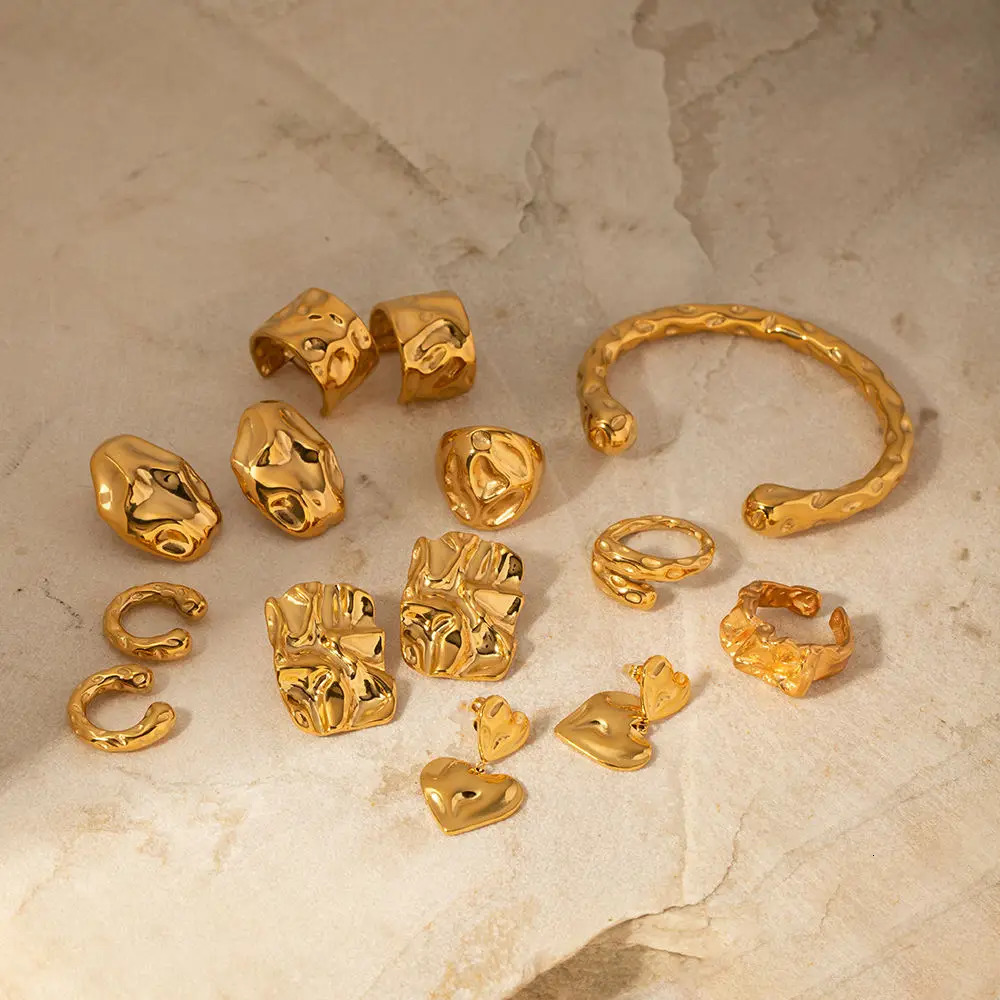 Uworld Stainless Steel Earrings 18K Gold Color Plated Irregular Square Hammer Heart Earrings Sets Women anillos mujer 251031