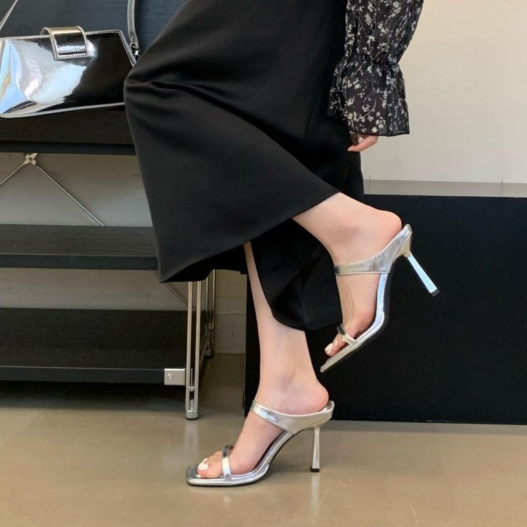 Slippers with fine heels free Shipping Designer Slipper Square sandals One word with cool slippers Women wearing high heels sandals outside 2025