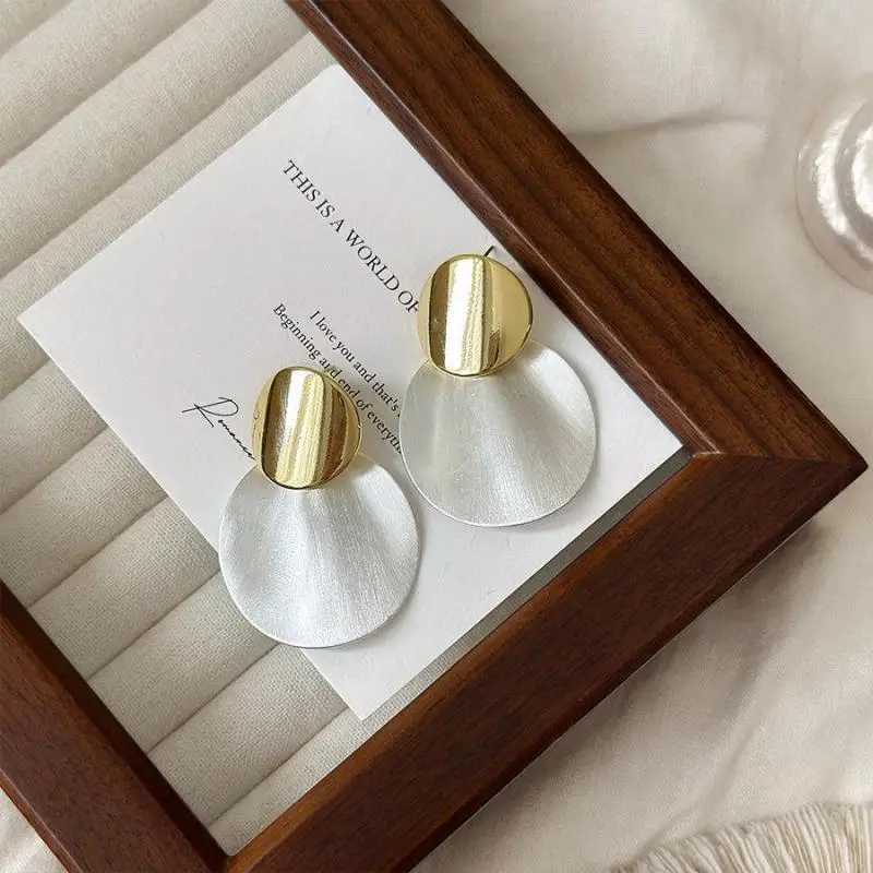 Niche Light Luxury Frosted Wire-drawing Round Geometric Metal Dangle Earrings For Women Fashion Sweet Jewelry Gifts Y250401