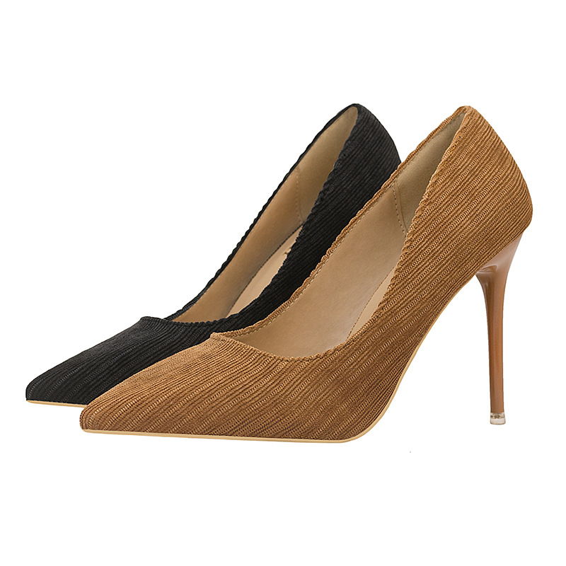 2025 Korean version of fashionable and simple high heels slim suede high heels shallow mouth pointed toe women's single shoes new