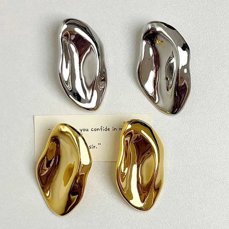 Classic French fashionable womens earrings elegant high-end suitable for matching Y250401