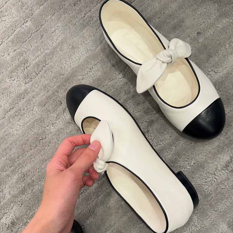 Sheepskin version ~ small fragrance shallow mouth Mary Jane shoes girl cute bow flat single shoes French retro small leather shoes2025