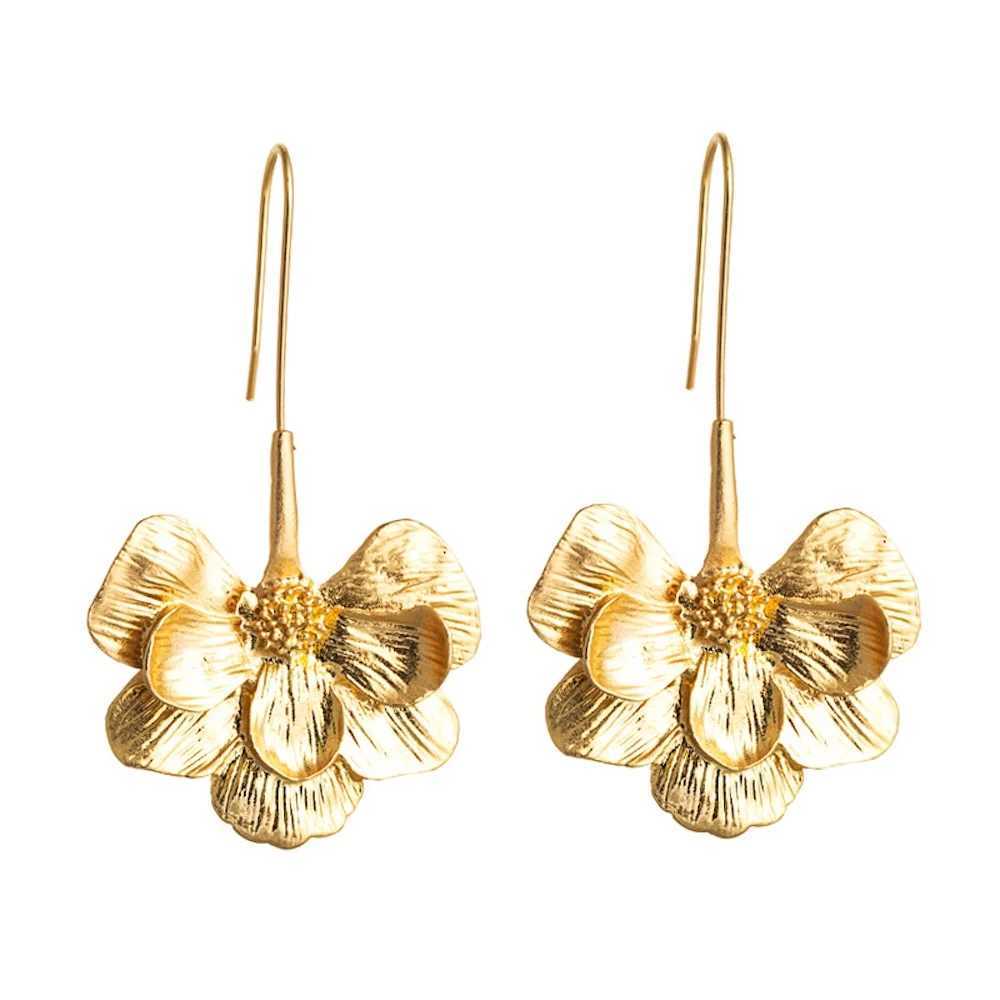 Gold alloy long pendant earrings simple floral earrings suitable for womens fashion jewelry fashionable womens earrings accessories gifts Y250401