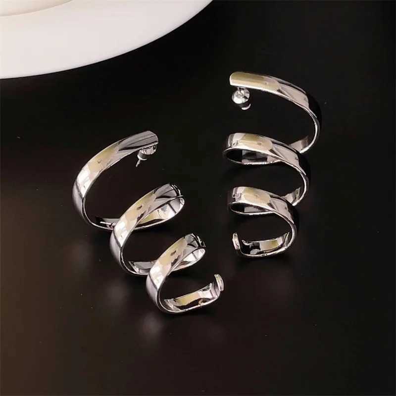Metal Geometric Hollow Screw Earrings Fashion Jewelry Gifts Y250401
